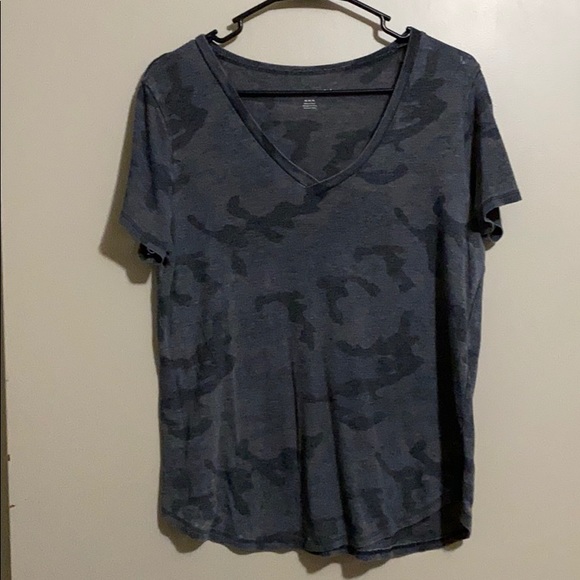 🔥🔥 American Eagle T-Shirt - Picture 2 of 4